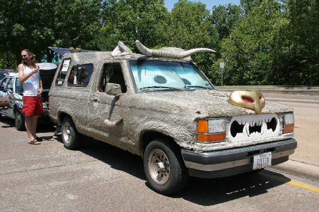 2006_ArtCar_3_Parade 183 